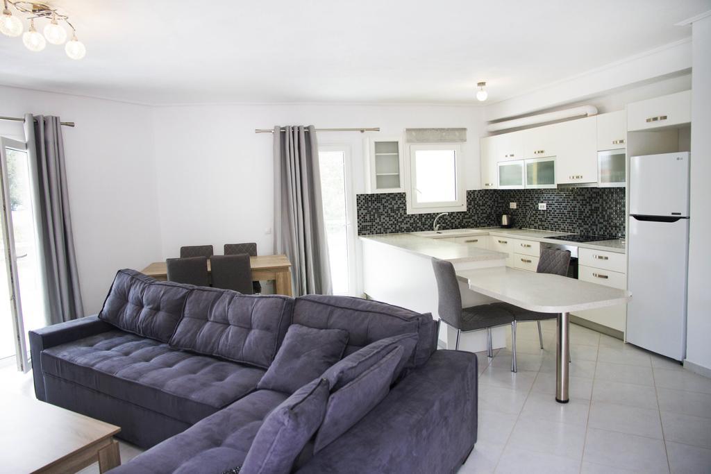 Iridanos Apartments 스키아토스 타운 외부 사진